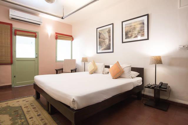 G 49 Bed & Breakfast New Delhi Exterior photo