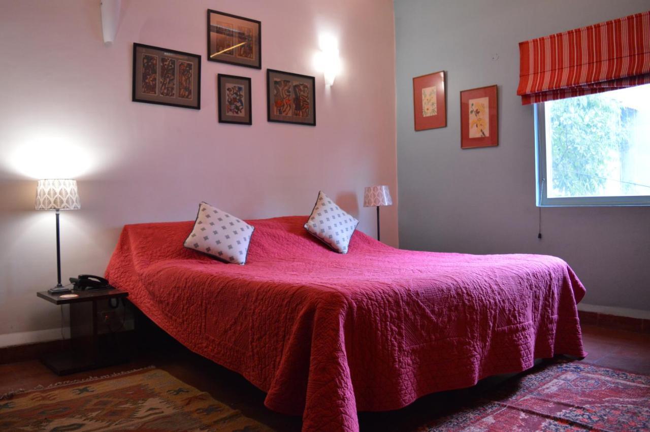 G 49 Bed & Breakfast New Delhi Exterior photo